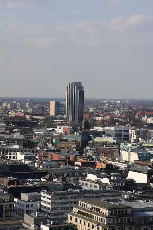 2010-04-06 17:18:10 ** Germany, Hamburg, St. Nikolai ** The tall building is the Radisson Hotel Hamburg at the Congress-Centrum.