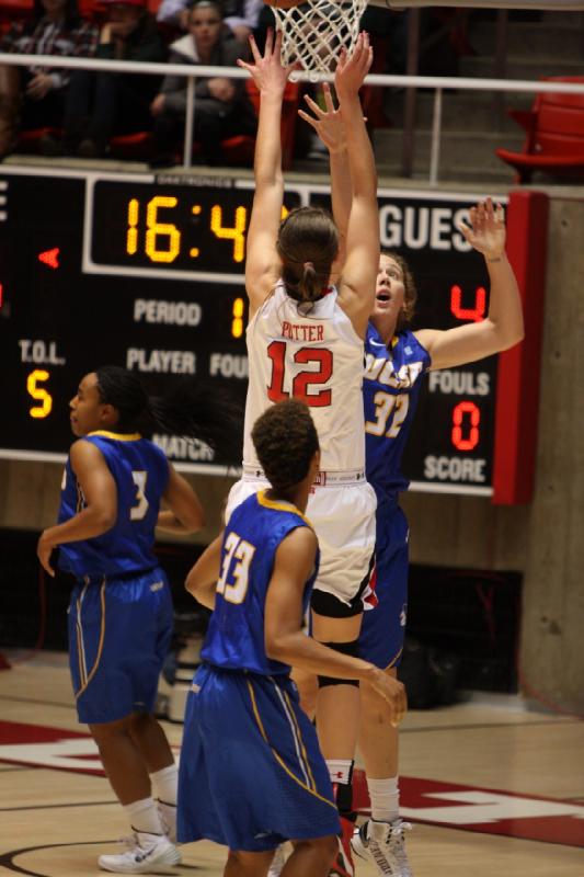 2013-12-30 19:03:22 ** Basketball, Damenbasketball, Emily Potter, UC Santa Barbara, Utah Utes ** 