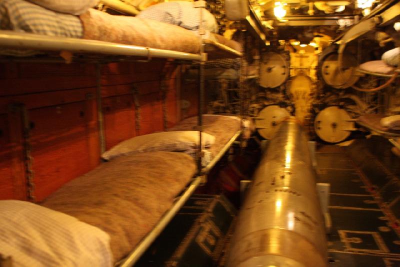 2014-03-11 10:04:33 ** Chicago, Illinois, Museum of Science and Industry, Typ IX, U 505, U-Boote ** Der vordere Torpedoraum.