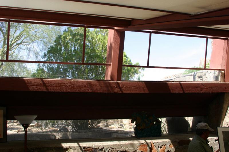 2007-04-14 14:15:12 ** Phoenix, Taliesin West ** Glas was installed later in all the buildings of the complex. 2007-04-14 14:15:12 ** Phoenix, Taliesin West ** Glas was installed later in all the buildings of the complex.