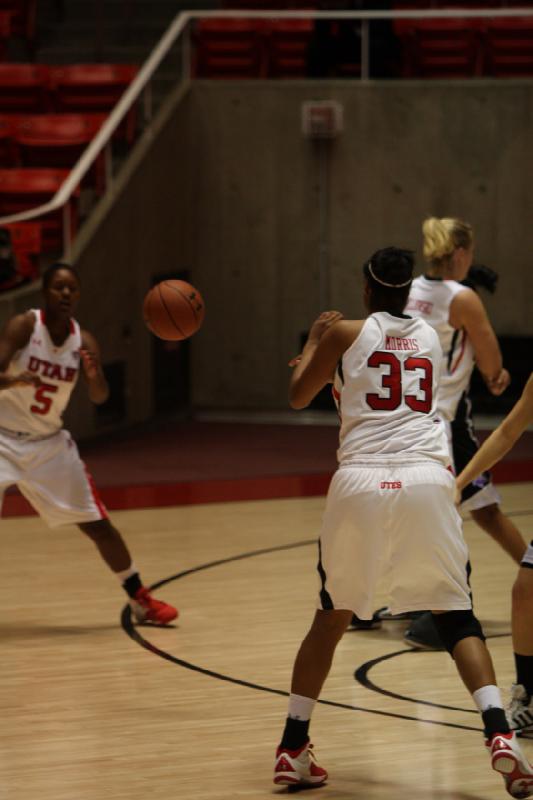 2011-12-01 19:13:12 ** Basketball, Cheyenne Wilson, Damenbasketball, Rachel Morris, Taryn Wicijowski, Utah Utes, Weber State ** 