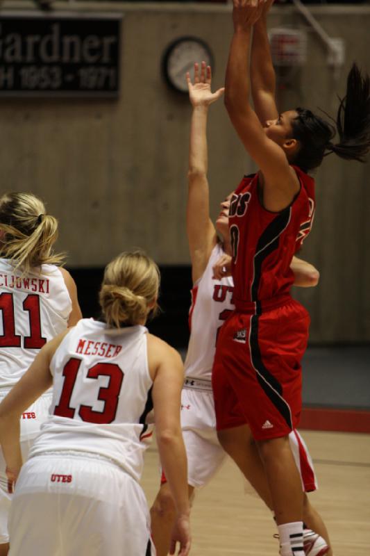 2012-11-13 19:37:22 ** Basketball, Chelsea Bridgewater, Rachel Messer, Southern Utah, Taryn Wicijowski, Utah Utes, Women's Basketball ** 