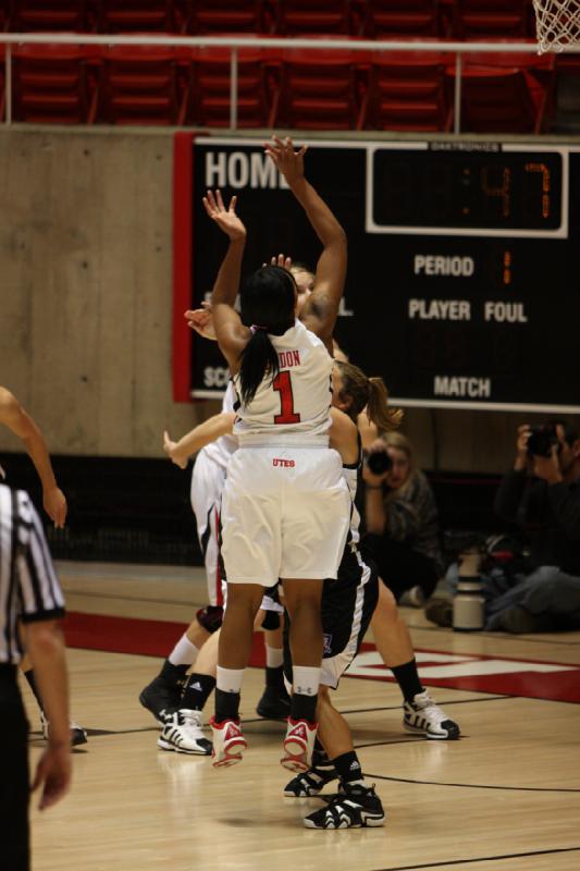 2011-12-01 19:12:27 ** Basketball, Damenbasketball, Janita Badon, Utah Utes, Weber State ** 
