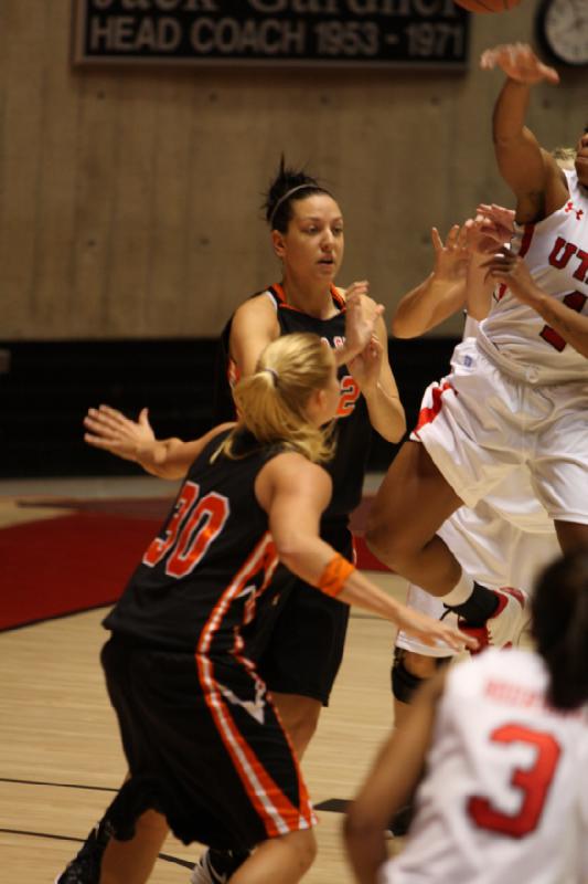 2011-12-06 19:56:23 ** Basketball, Damenbasketball, Idaho State, Iwalani Rodrigues, Janita Badon, Taryn Wicijowski, Utah Utes ** 