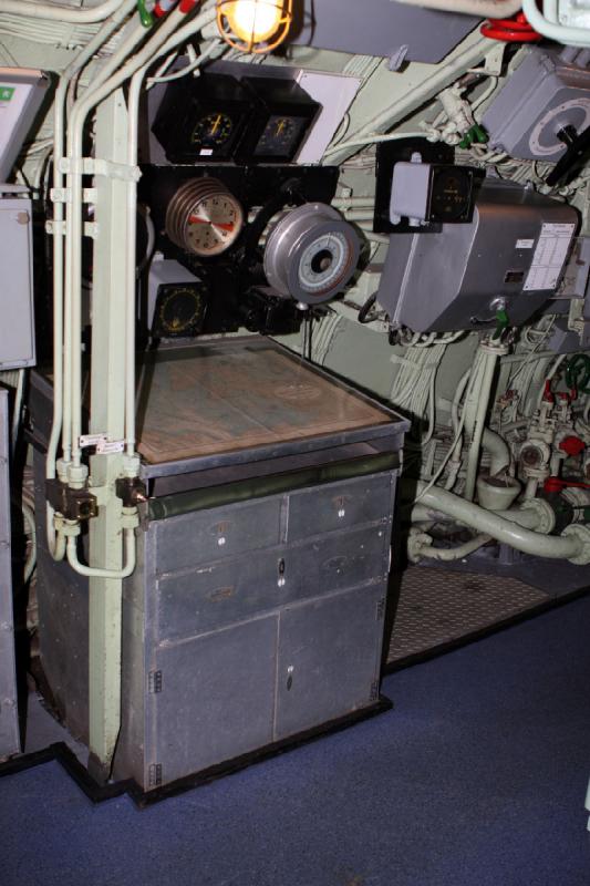 2010-04-15 15:48:30 ** Bremerhaven, Germany, Submarines, Type XXI, U 2540 ** The chart table in the control room.