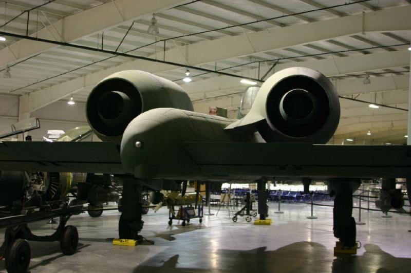 2007-04-08 13:37:34 ** Air Force, Hill AFB, Utah ** Rückseite der A-10 'Thunderbolt II'.