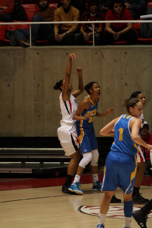 2012-01-26 19:21:09 ** Basketball, Damenbasketball, Iwalani Rodrigues, Janita Badon, UCLA, Utah Utes ** 