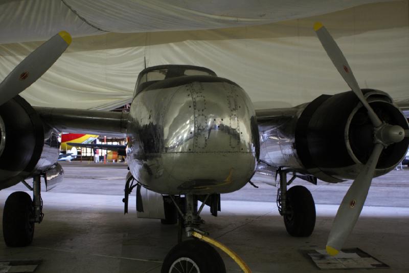 2011-03-26 12:32:11 ** Tillamook Flugzeugmuseum ** 