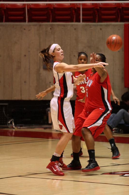 2011-02-01 20:20:04 ** Basketball, Damenbasketball, Michelle Plouffe, UNLV, Utah Utes ** 