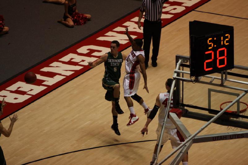 2012-11-16 19:34:14 ** Basketball, Men's Basketball, Sacramento State, Utah Utes ** 