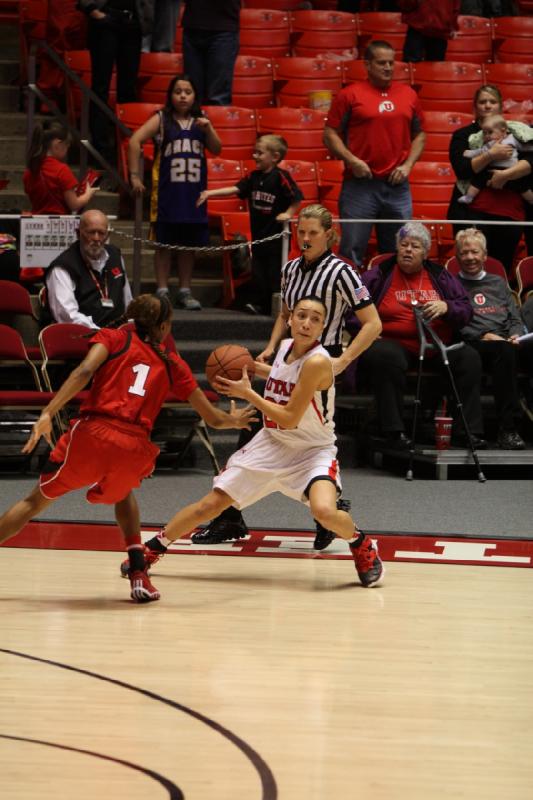 2013-11-15 19:22:43 ** Basketball, Damenbasketball, Danielle Rodriguez, Nebraska, Utah Utes ** 