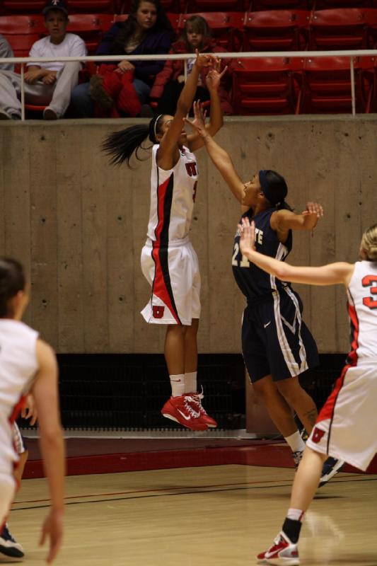 2011-01-01 15:08:23 ** Basketball, Damenbasketball, Diana Rolniak, Iwalani Rodrigues, Michelle Harrison, Utah State, Utah Utes ** 