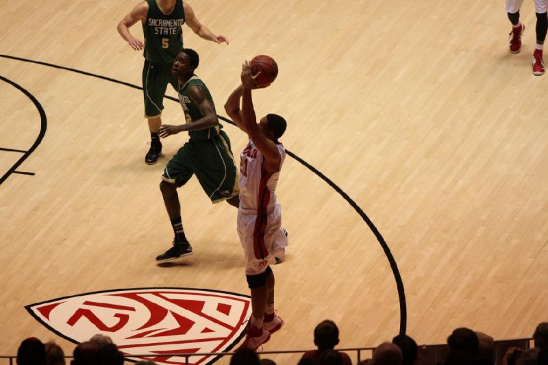 2012-11-16 20:50:30 ** Basketball, Men's Basketball, Sacramento State, Utah Utes ** 