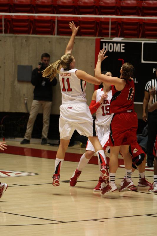 2012-11-13 19:07:26 ** Basketball, Michelle Plouffe, Southern Utah, Taryn Wicijowski, Utah Utes, Women's Basketball ** 