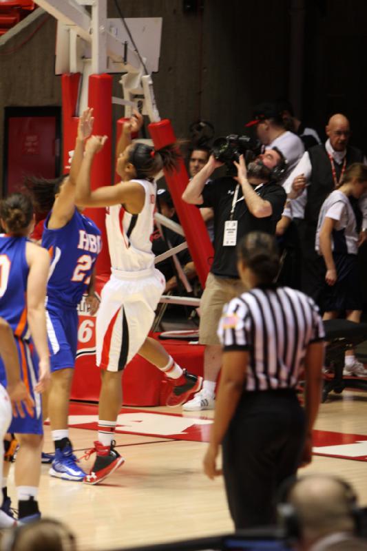 2012-12-15 15:34:15 ** Basketball, Houston Baptist Huskies, Iwalani Rodrigues, Utah Utes, Women's Basketball ** 