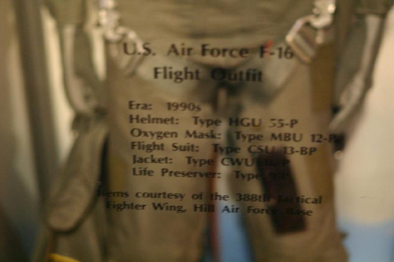 2007-04-08 15:01:02 ** Air Force, Hill AFB, Utah ** Description of the F-16 flight gear.