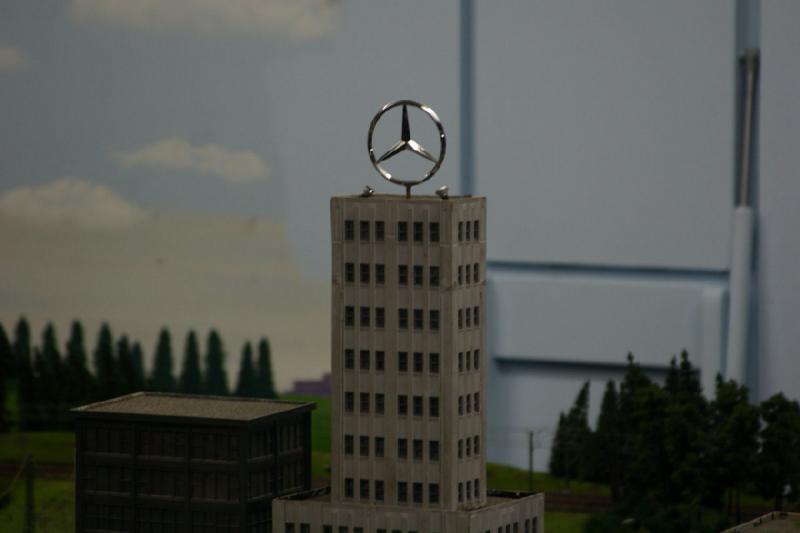 2006-11-25 10:12:34 ** Germany, Hamburg, Miniature Wonderland ** What company could this possibly be?