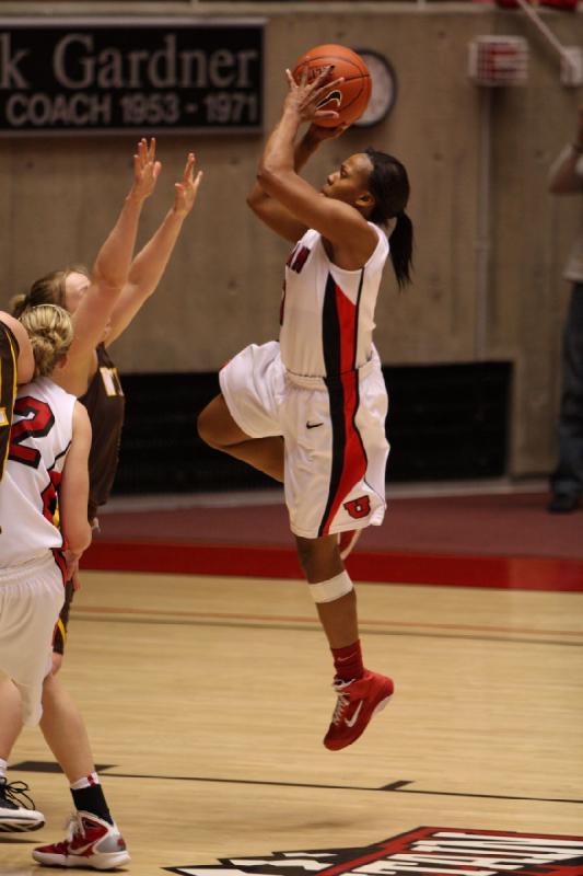 2011-01-15 16:30:33 ** Basketball, Diana Rolniak, Janita Badon, Utah Utes, Women's Basketball, Wyoming ** 