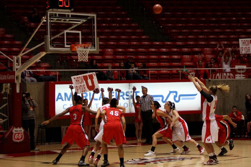 2010-01-16 15:03:03 ** Basketball, Halie Sawyer, Kalee Whipple, Taryn Wicijowski, UNLV, Utah Utes, Women's Basketball ** 