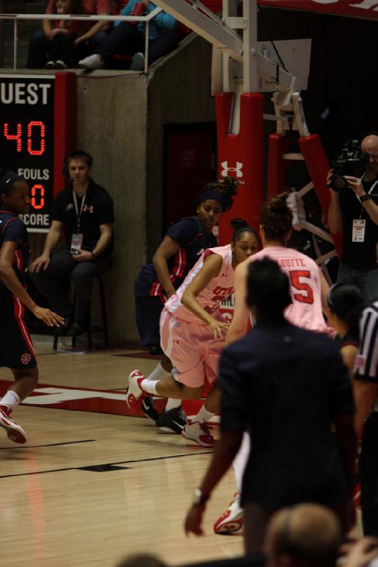 2012-02-11 15:07:35 ** Arizona, Basketball, Iwalani Rodrigues, Michelle Plouffe, Utah Utes, Women's Basketball ** 