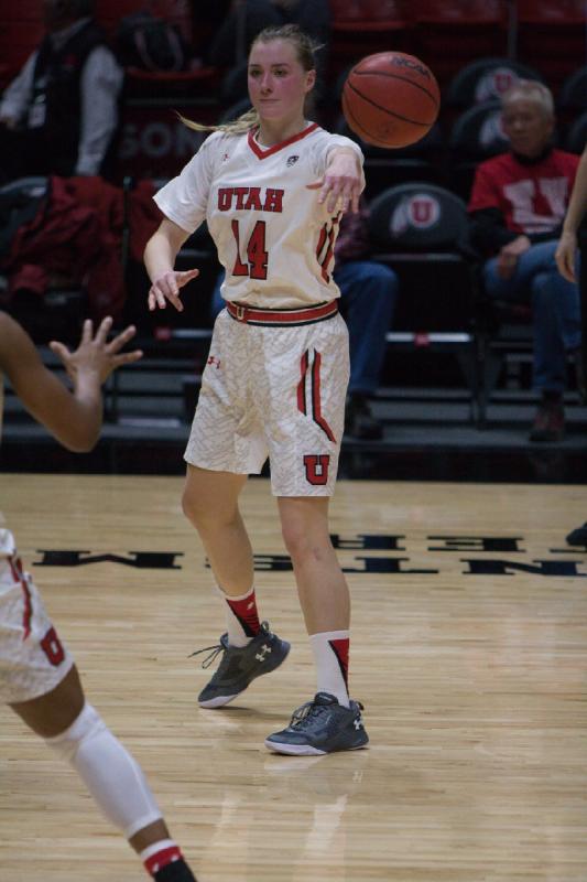 2016-01-04 18:56:13 ** Basketball, Damenbasketball, Paige Crozon, Tanaeya Boclair, Utah Utes, Washington ** 
