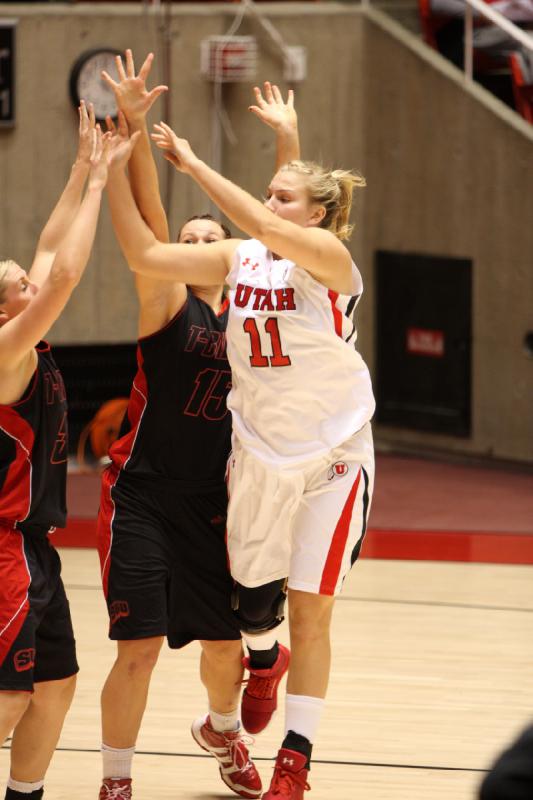 2011-11-13 16:54:01 ** Basketball, Southern Utah, Taryn Wicijowski, Utah Utes, Women's Basketball ** 