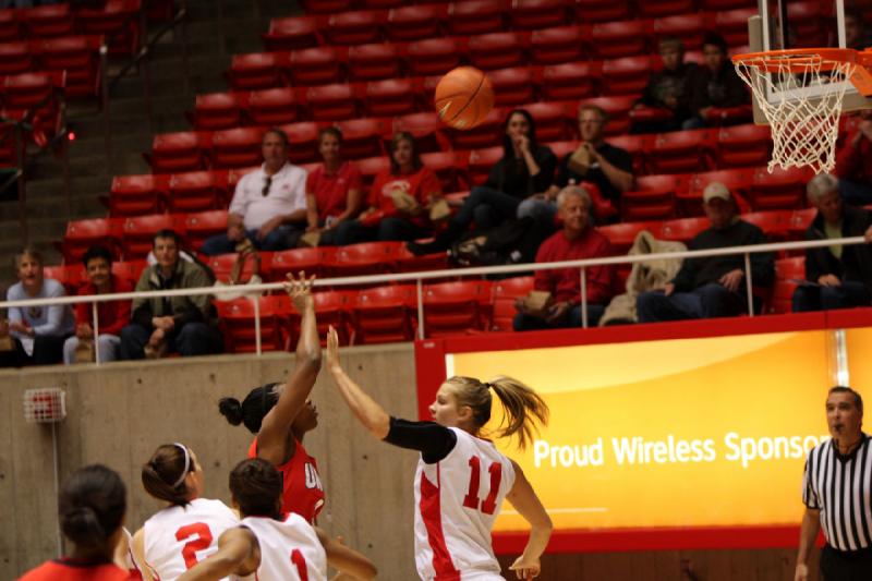2010-01-16 15:01:17 ** Basketball, Damenbasketball, Janita Badon, Kalee Whipple, Taryn Wicijowski, UNLV, Utah Utes ** 