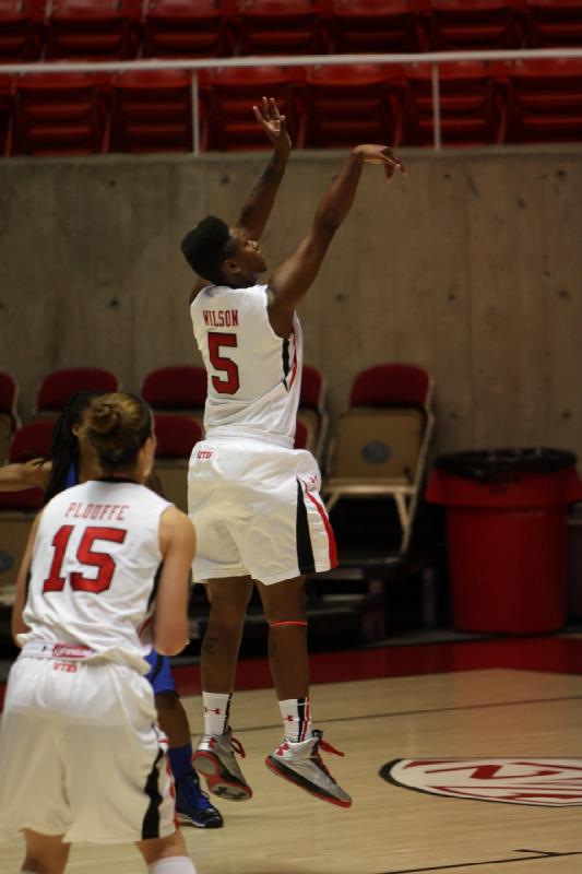 2013-11-01 17:28:01 ** Basketball, Cheyenne Wilson, Damenbasketball, Michelle Plouffe, University of Mary, Utah Utes ** 