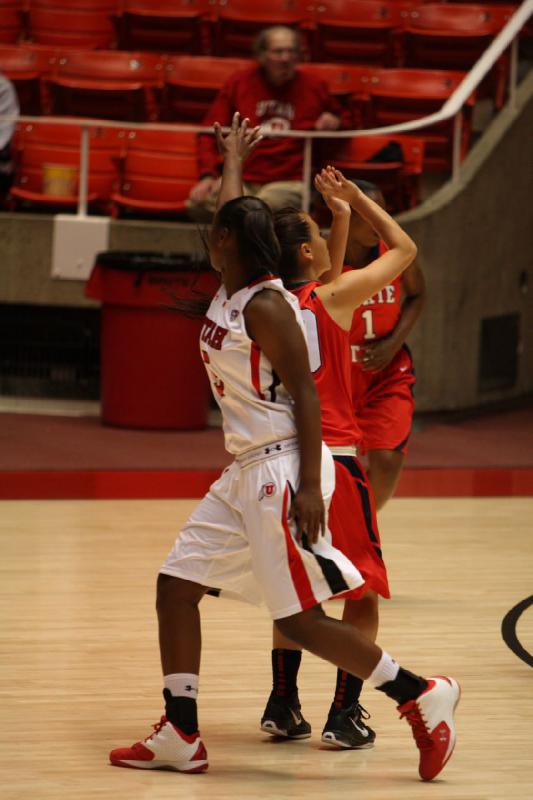 2011-11-05 18:30:26 ** Basketball, Cheyenne Wilson, Damenbasketball, Dixie State, Utah Utes ** 