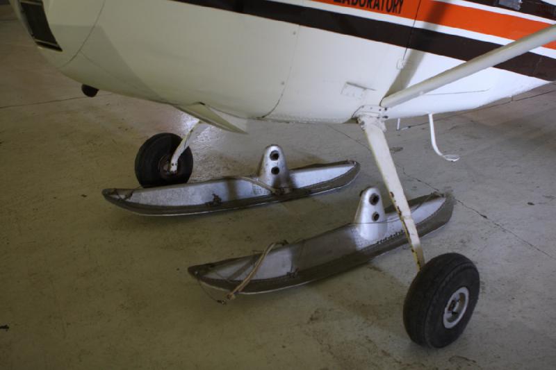 2011-03-26 12:39:08 ** Tillamook Flugzeugmuseum ** 