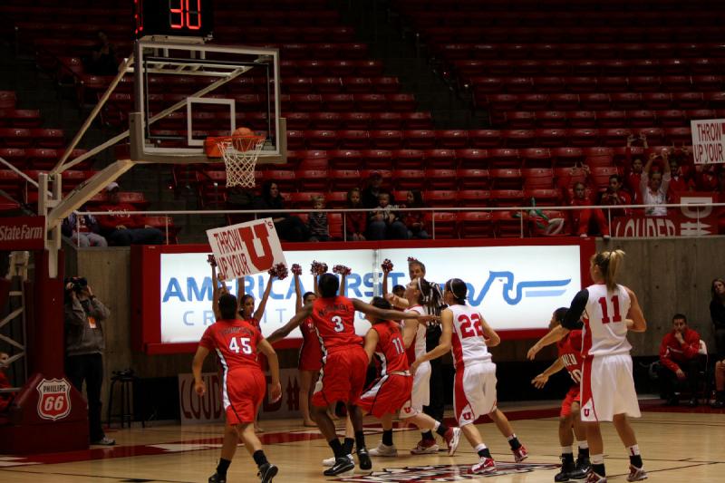 2010-01-16 15:03:04 ** Basketball, Halie Sawyer, Kalee Whipple, Taryn Wicijowski, UNLV, Utah Utes, Women's Basketball ** 