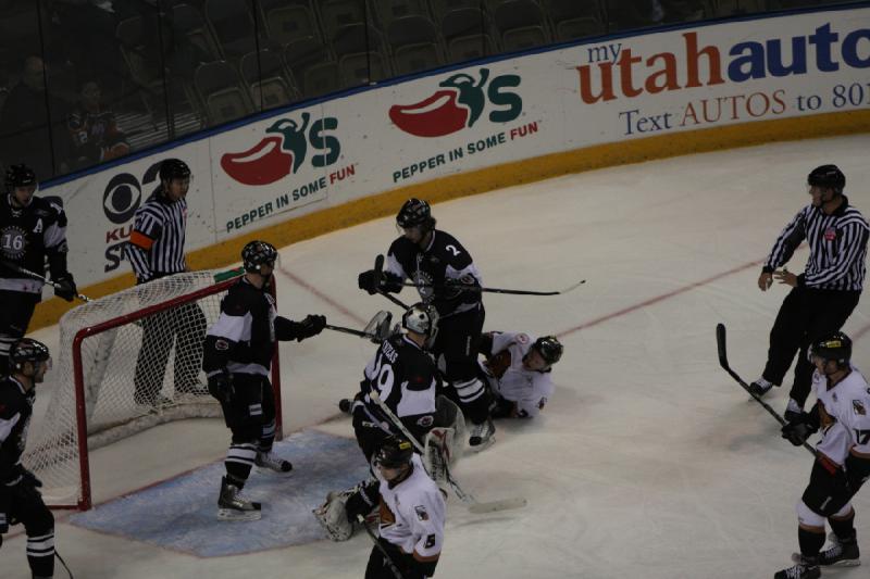 2010-12-15 20:14:58 ** Eishockey, Utah Grizzlies ** 2010-12-15 20:14:58 ** Eishockey, Utah Grizzlies **