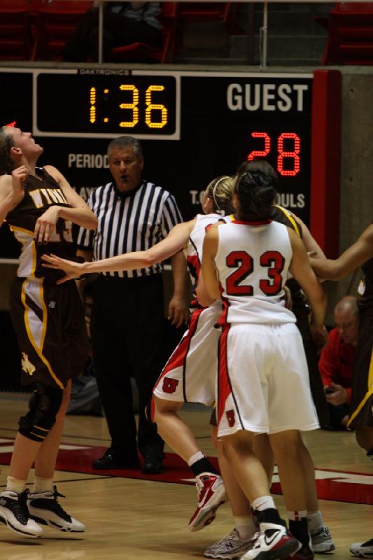 2011-01-15 15:42:43 ** Basketball, Brittany Knighton, Damenbasketball, Diana Rolniak, Utah Utes, Wyoming ** 