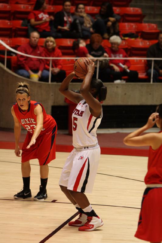 2011-11-05 18:36:02 ** Basketball, Cheyenne Wilson, Damenbasketball, Dixie State, Utah Utes ** 