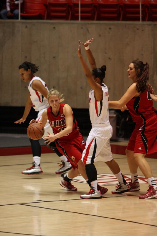 2012-11-13 20:08:11 ** Basketball, Ciera Dunbar, Iwalani Rodrigues, Southern Utah, Utah Utes, Women's Basketball ** 