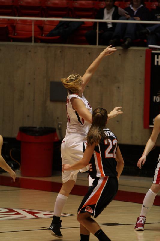 2012-03-01 19:18:10 ** Basketball, Damenbasketball, Michelle Plouffe, Oregon State, Taryn Wicijowski, Utah Utes ** 