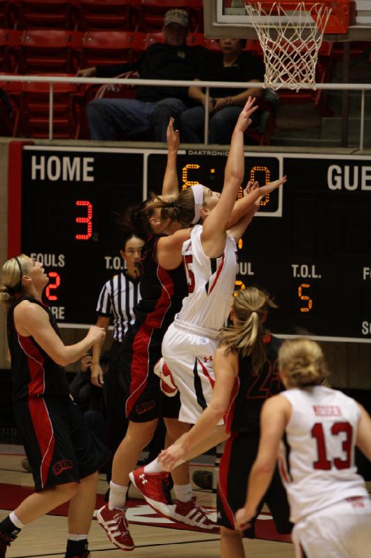 2011-11-13 16:04:00 ** Basketball, Damenbasketball, Michelle Plouffe, Rachel Messer, Southern Utah, Utah Utes ** 