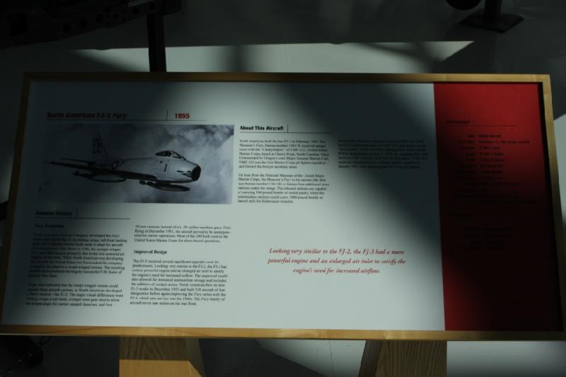 2011-03-26 15:22:24 ** Evergreen Luft- und Raumfahrtmuseum ** Beschreibung der North American FJ-3 Fury.