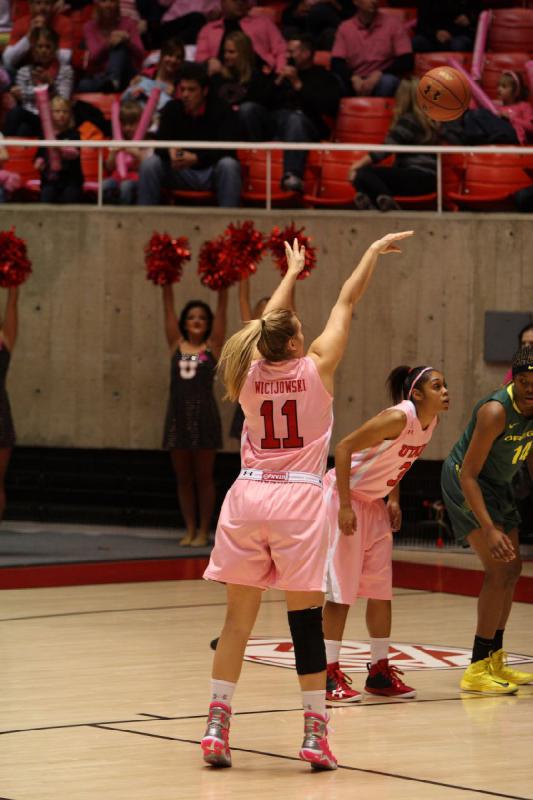 2013-02-08 19:12:10 ** Basketball, Damenbasketball, Iwalani Rodrigues, Oregon, Taryn Wicijowski, Utah Utes ** 