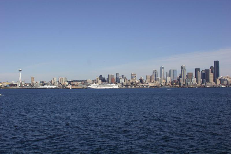 2007-09-01 14:06:36 ** Seattle ** Seattle Skyline with 'Space Needle' on the left side and the 'Columbia Tower' on the right side. The cruise ship is the 'Norwegian Star' in preparation for a cruise to Alaska.