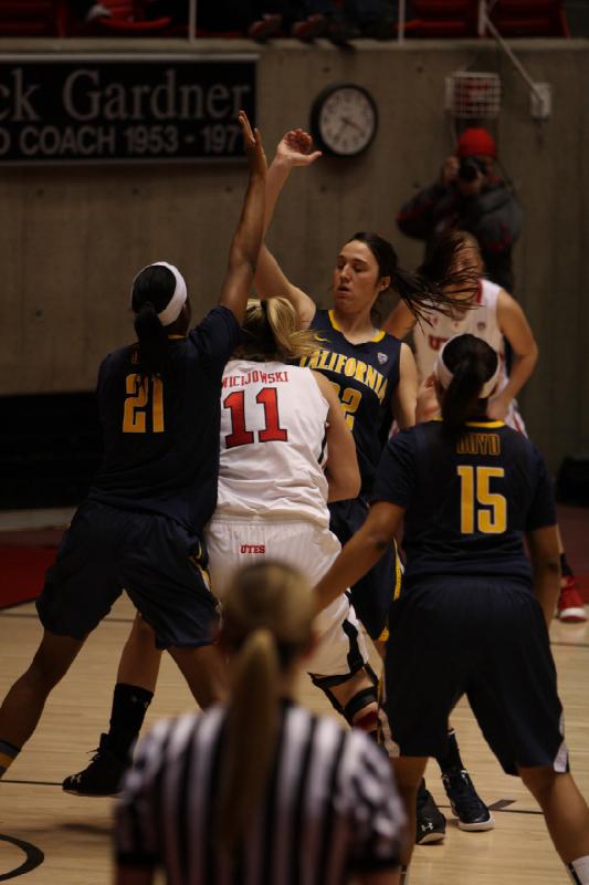 2012-01-15 15:34:49 ** Basketball, California, Rachel Messer, Taryn Wicijowski, Utah Utes, Women's Basketball ** 