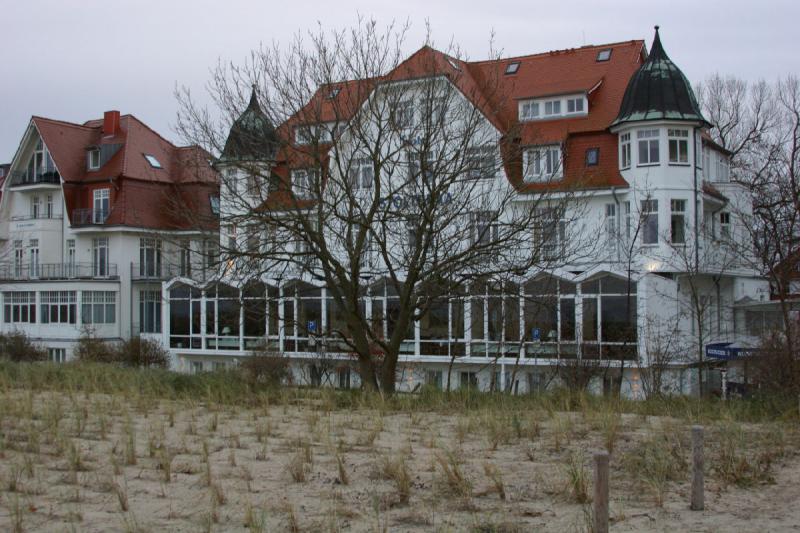 2006-11-26 15:42:24 ** Germany, Warnemünde ** Hotel at the Warnemünde beach. 2006-11-26 15:42:24 ** Germany, Warnemünde ** Hotel at the Warnemünde beach.
