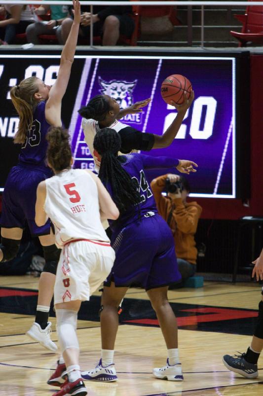 2018-12-15 14:31:50 ** Basketball, Damenbasketball, Dre'Una Edwards, Megan Huff, Utah Utes, Weber State ** 