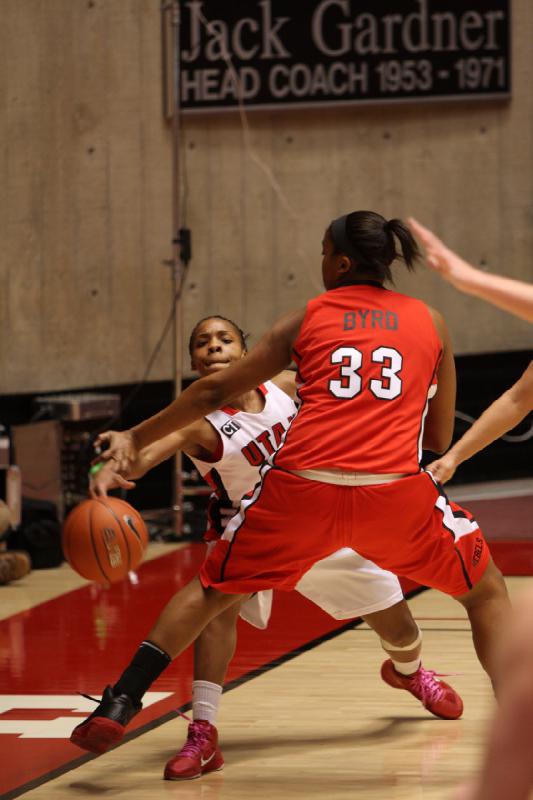 2011-02-01 21:01:22 ** Basketball, Janita Badon, UNLV, Utah Utes, Women's Basketball ** 