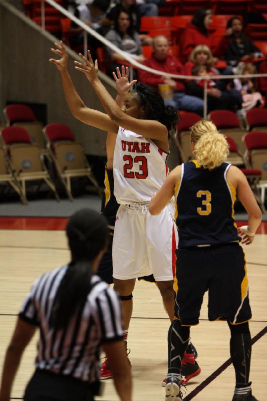 2012-12-20 20:08:15 ** Ariel Reynolds, Basketball, Damenbasketball, UC Irvine, Utah Utes ** 