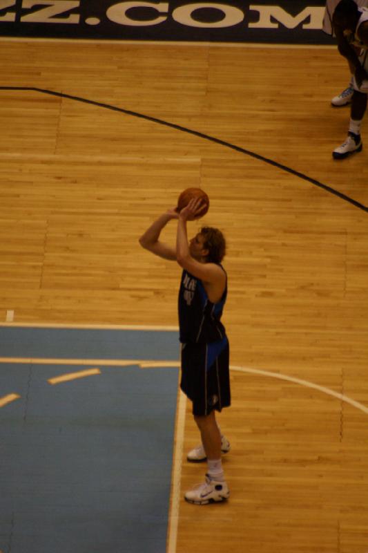 2008-03-03 20:41:30 ** Basketball, Utah Jazz ** Freethrow by Dirk Nowitzki. The audience still hasn't forgiven him the foul against Andrei.