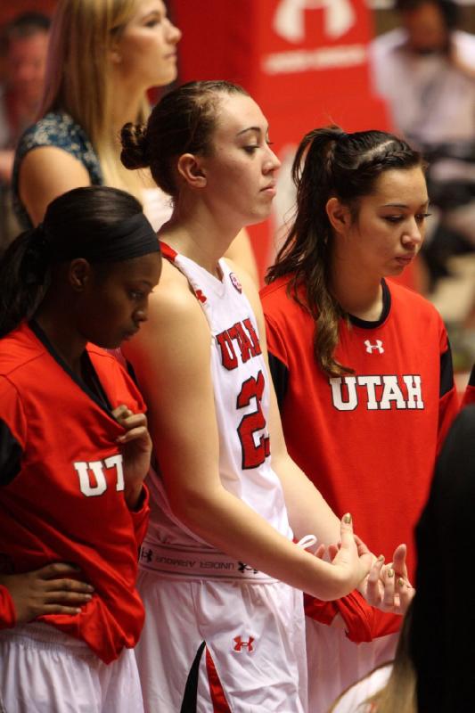 2014-03-02 15:41:51 ** Awa Kalmström, Basketball, Damenbasketball, Taryn Wicijowski, UCLA, Utah Utes, Valerie Nawahine, Wendy Anae ** 
