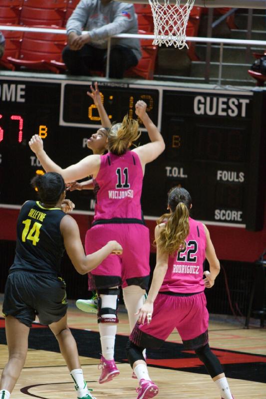 2015-02-20 20:37:33 ** Basketball, Danielle Rodriguez, Oregon, Taryn Wicijowski, Utah Utes, Women's Basketball ** 