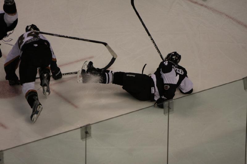 2010-12-15 20:18:18 ** Eishockey, Utah Grizzlies ** 2010-12-15 20:18:18 ** Eishockey, Utah Grizzlies **