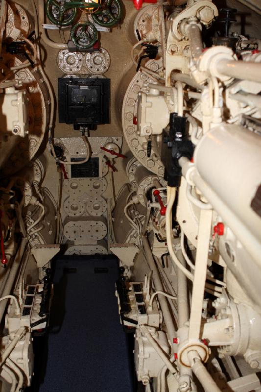 2010-04-15 15:27:02 ** Bremerhaven, Germany, Submarines, Type XXI, U 2540 ** Between the torpedo tubes. 2010-04-15 15:27:02 ** Bremerhaven, Germany, Submarines, Type XXI, U 2540 ** Between the torpedo tubes.
